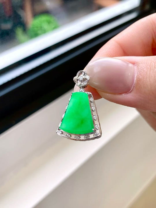Cuiyu - Classic Sun-Green Jadeite Mòshì Pái | 18K Gold Inlay